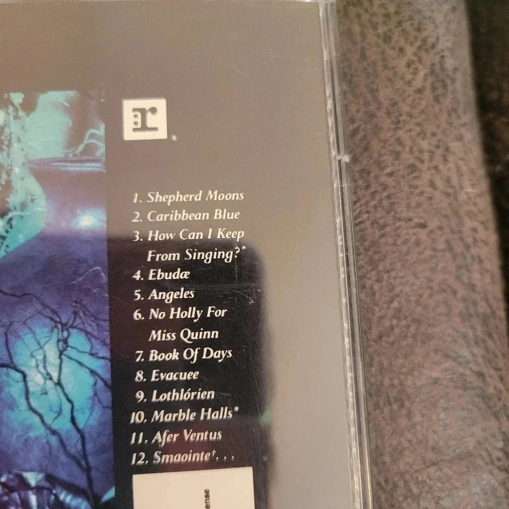 Enya Shepard Moon CD - 1992 - Reprise Records - Picture 6 of 14